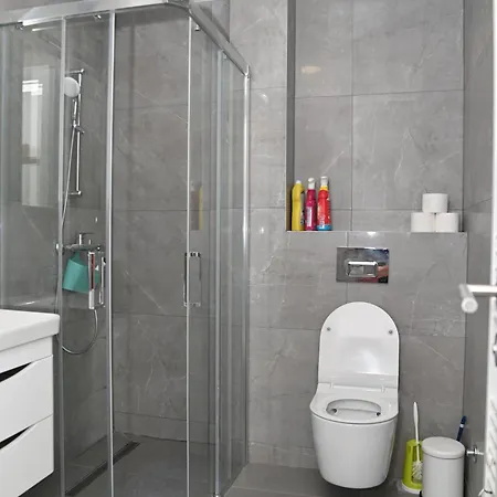 Aleks Apartman